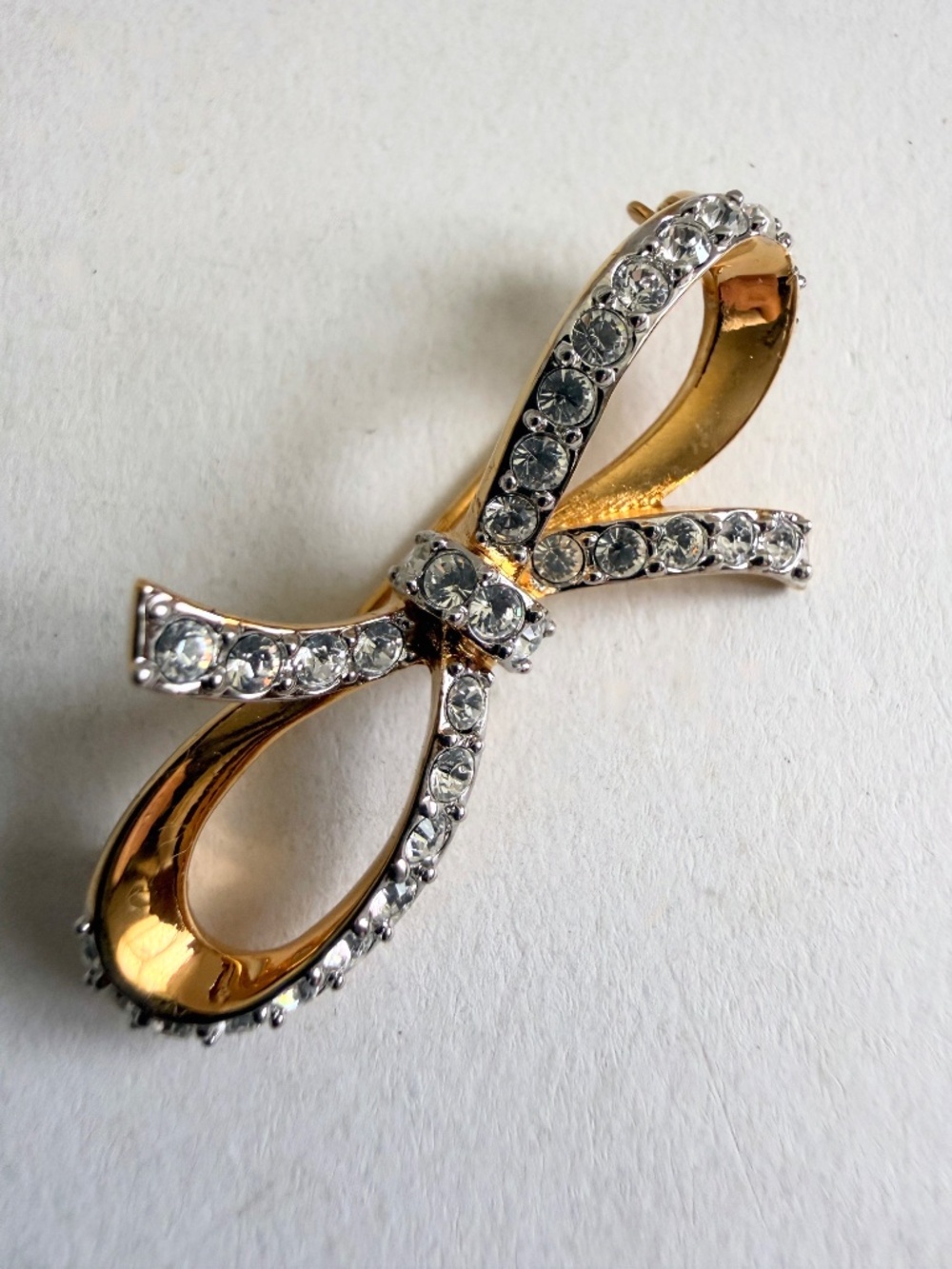 SWAROVSKI swan signed vintage gold crystal bow designer brooch